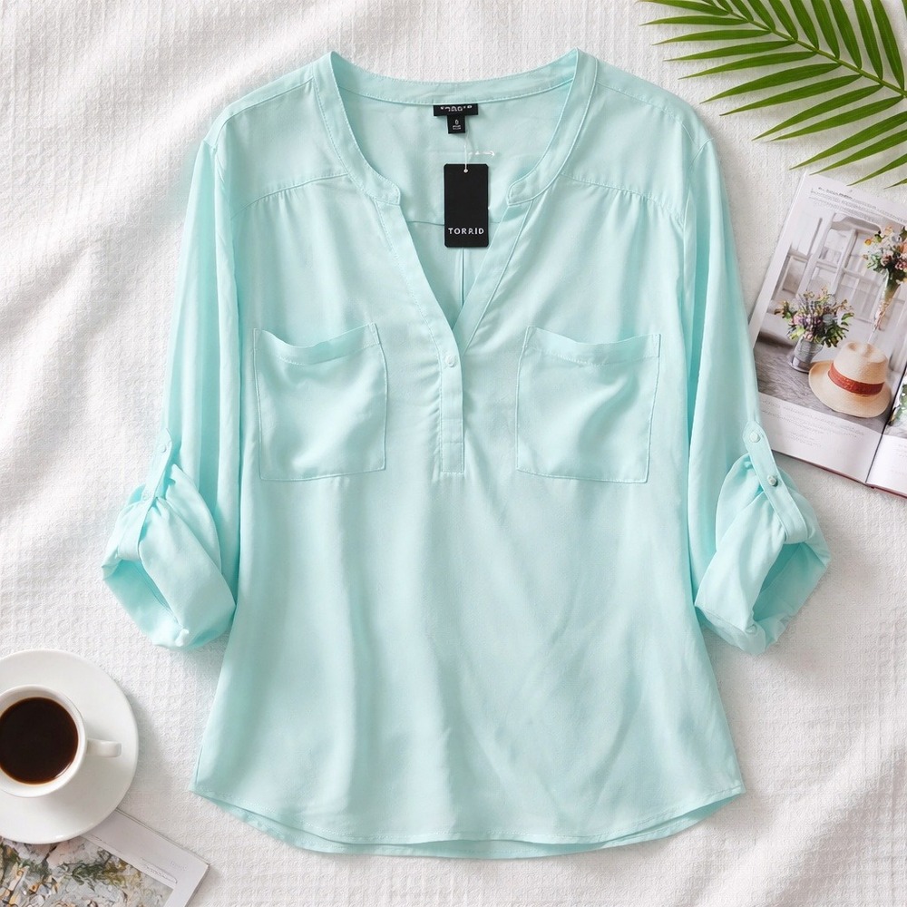 Torrid Harper 4‎ Georgette Pullover Blouse Water Ballet Blue Roll Tab 4X NWT